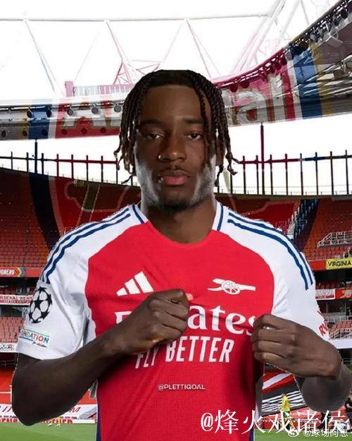 基翁：马杜埃凯本场的表现很好，他也可以尝试踢