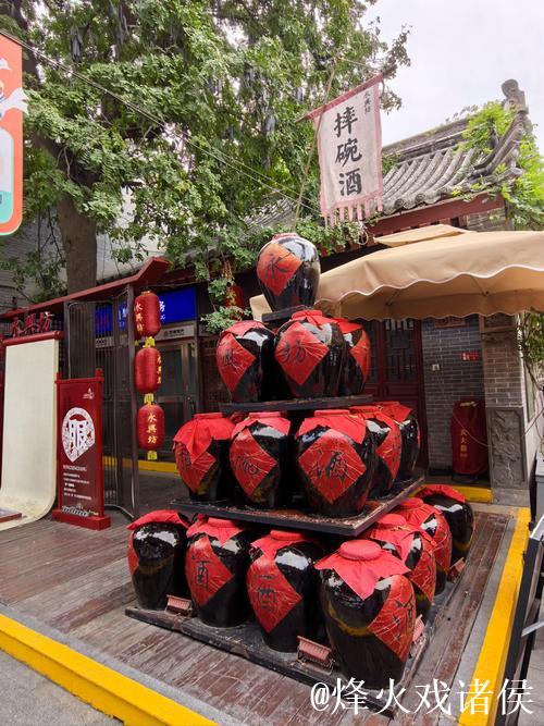 (申城风景线)一条美食街让中韩文化相遇 (申城风景线)一条美食街让中韩文化相遇
